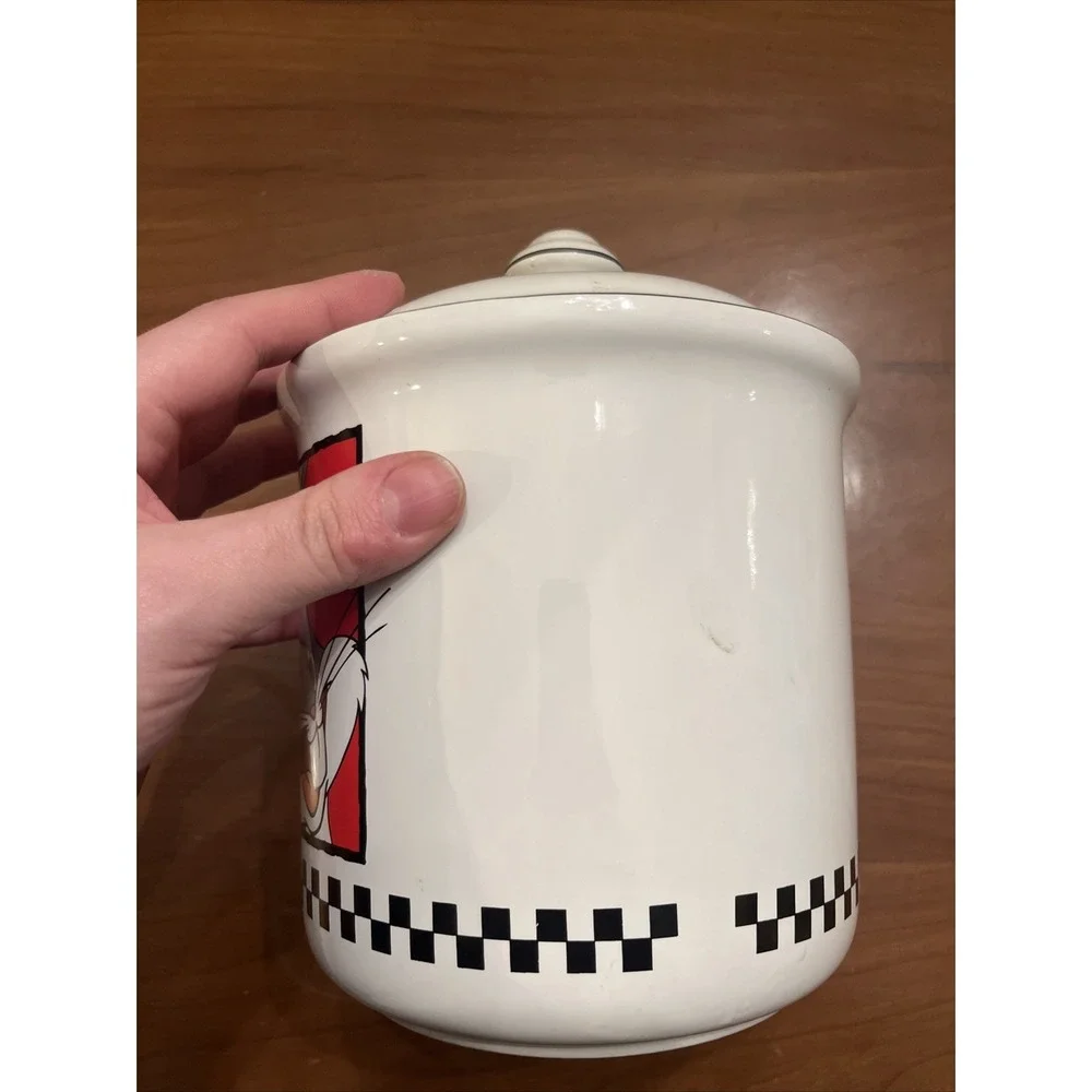 VTG Looney Tunes Bugs Bunny Ceramic Cookie Jar Canister w/ Lid Warner Bros 1993